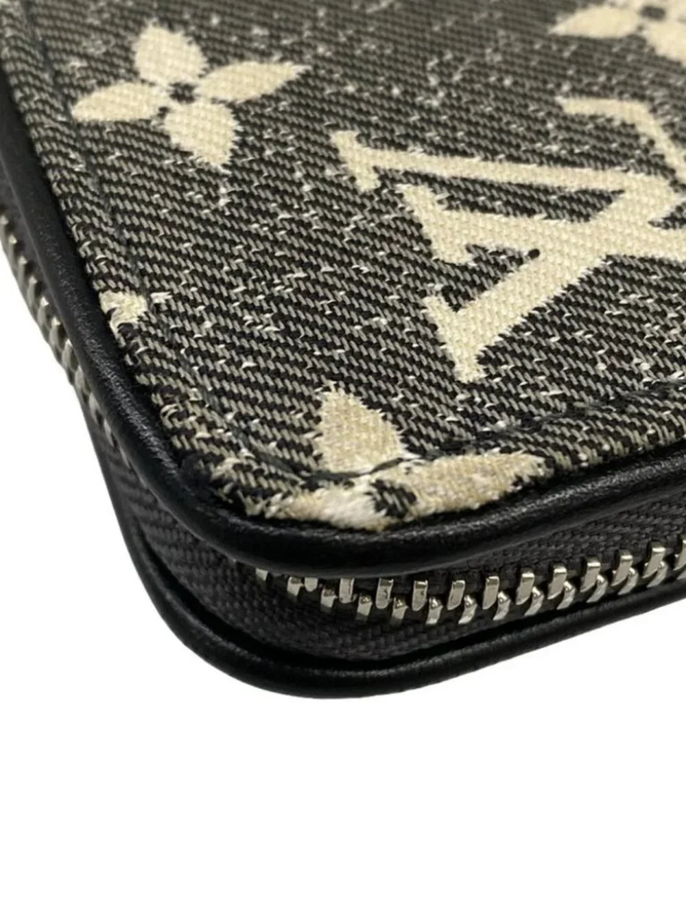 LOUIS VUITTON Zippy Wallet Gray Monogram Jacquard Denim RFID : confirmed